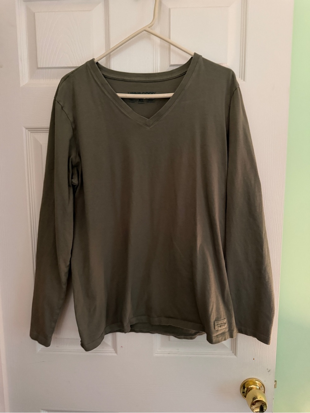 Life is Good Women's Long Sleeve Crusher Vee Grey Green XL